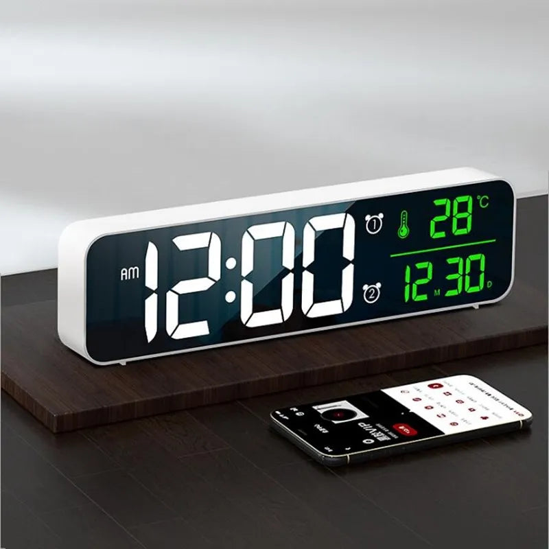 Réveil digital avec date et température