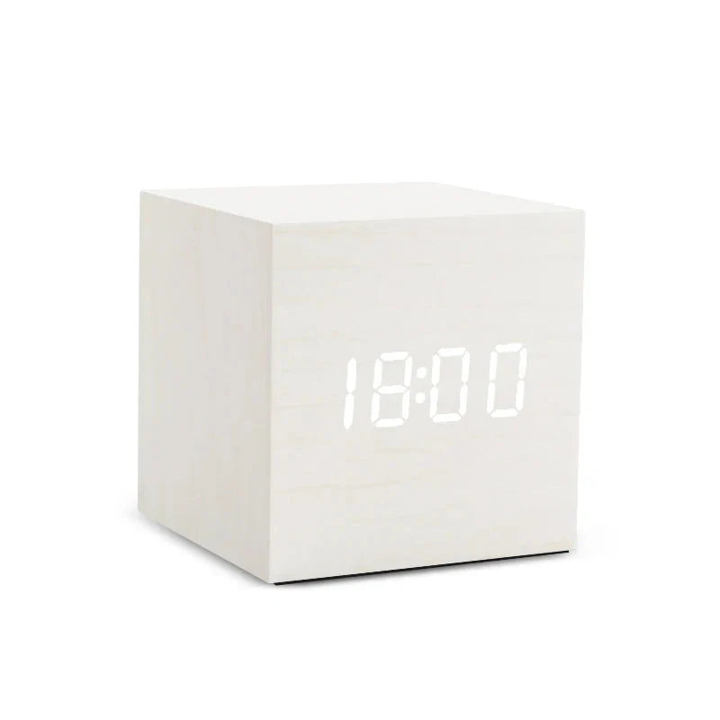 Réveil bois cube
