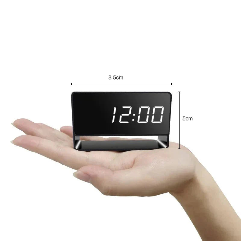 Réveil caméra espion full HD