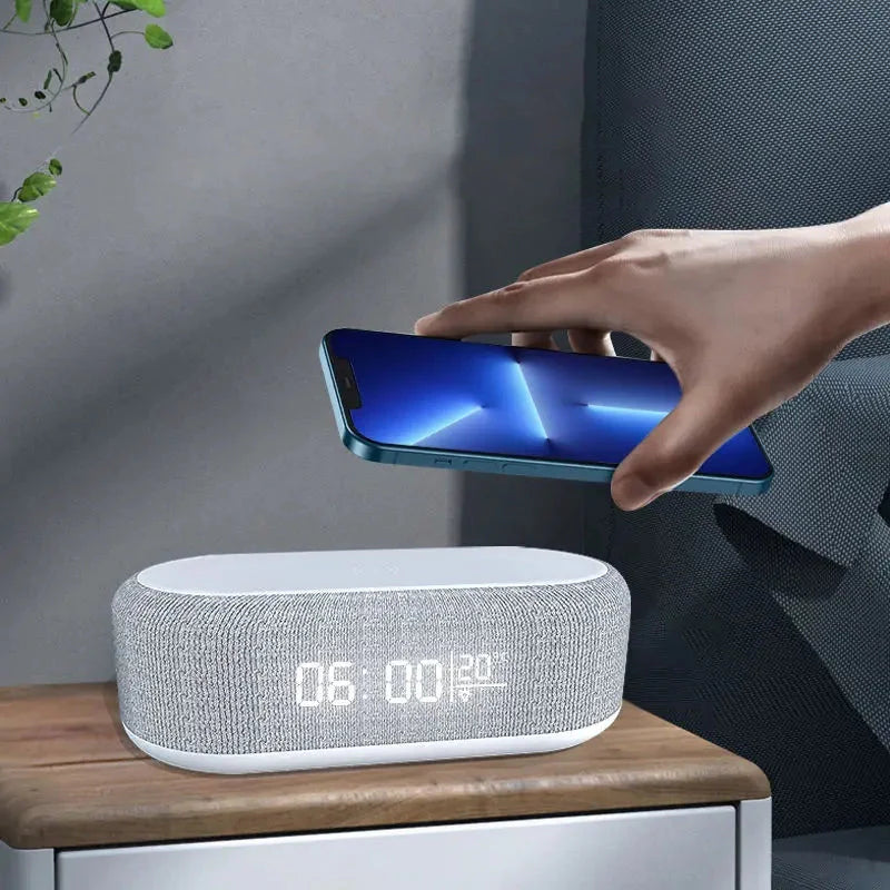 Réveil connecté avec chargeur induction