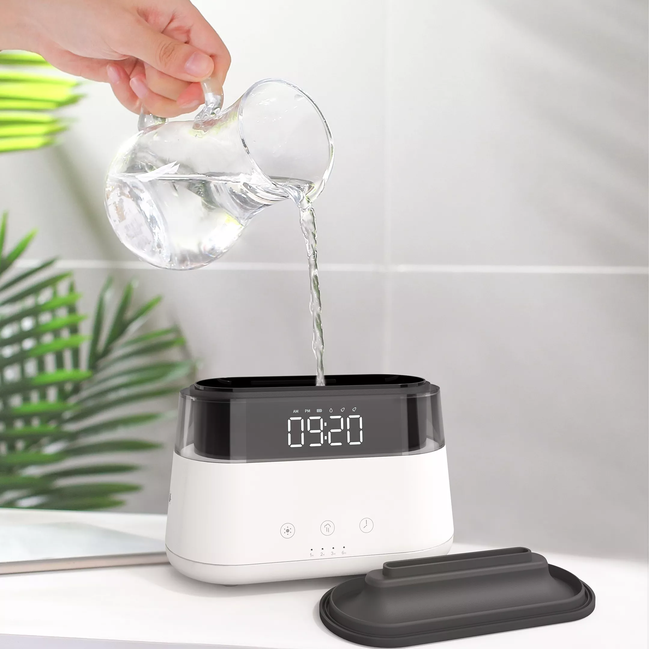 Réveil numérique avec diffuseur huile essentielle